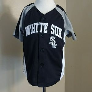 White socks size 2T shirt Jersey nwot